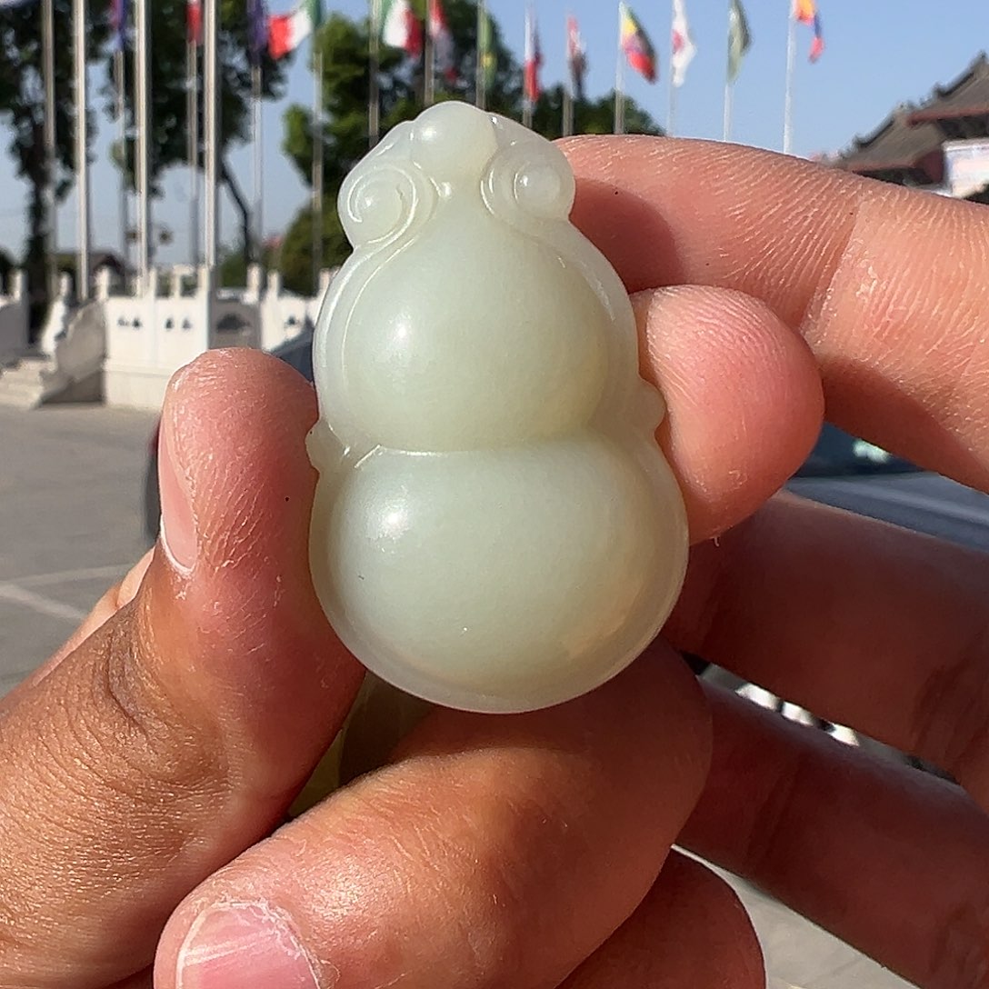 和田玉未镶嵌颈饰和田玉葫芦壮