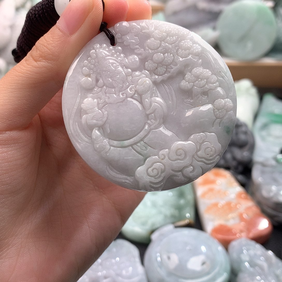 吊坠(不含链)未镶嵌翡翠