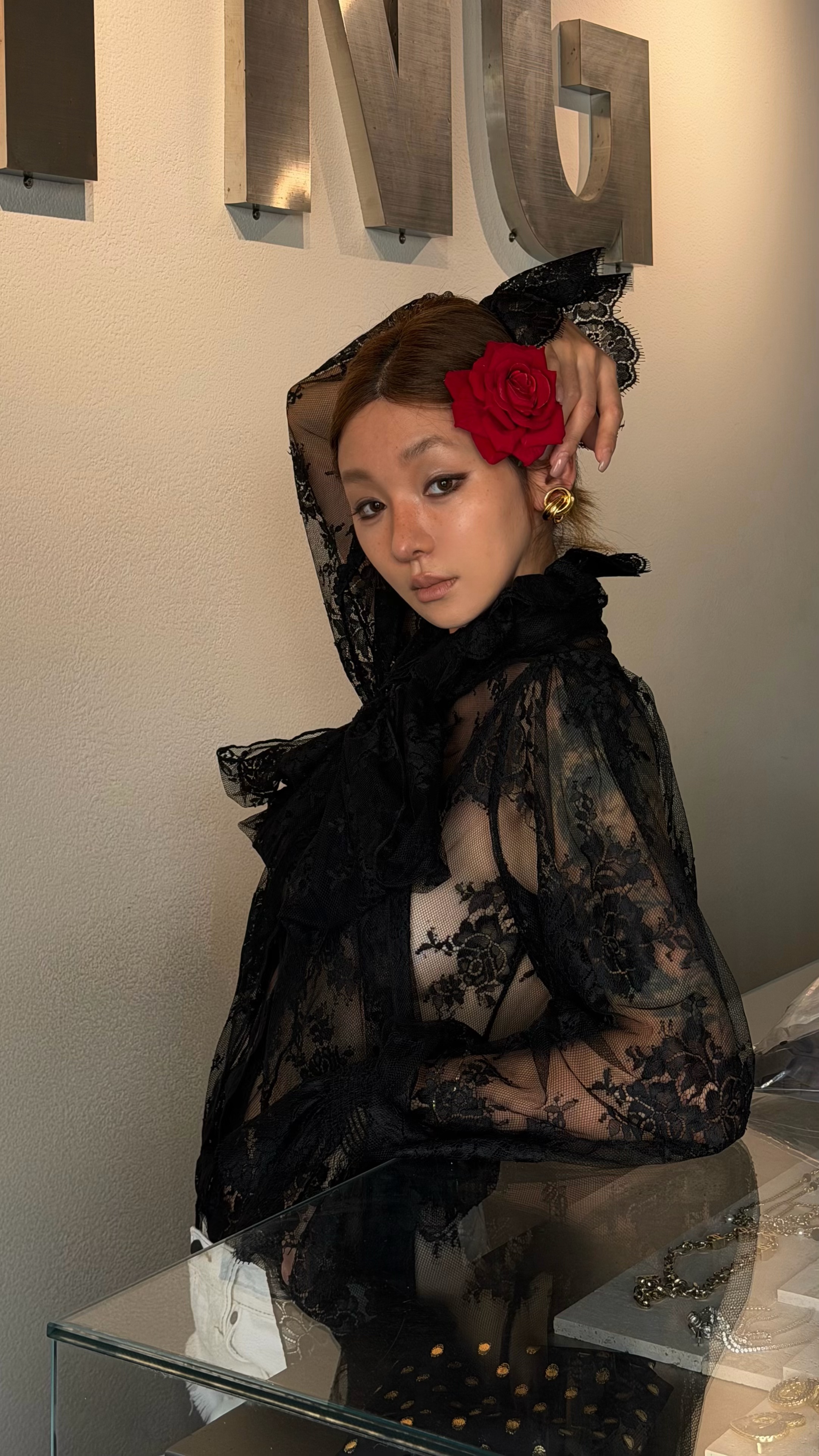 轻奢性感高领花边蝴蝶结蕾丝衫25832