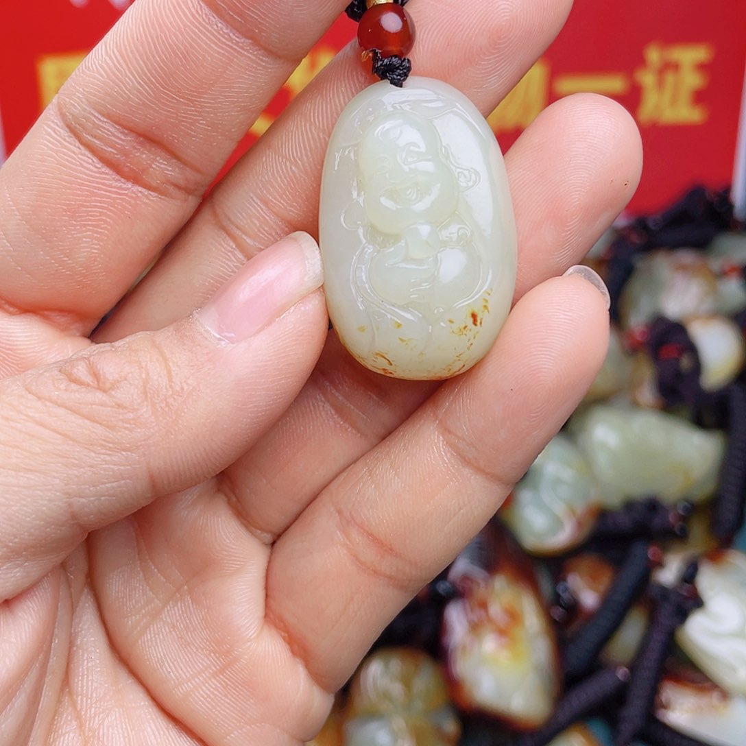 和田玉颈饰未镶嵌