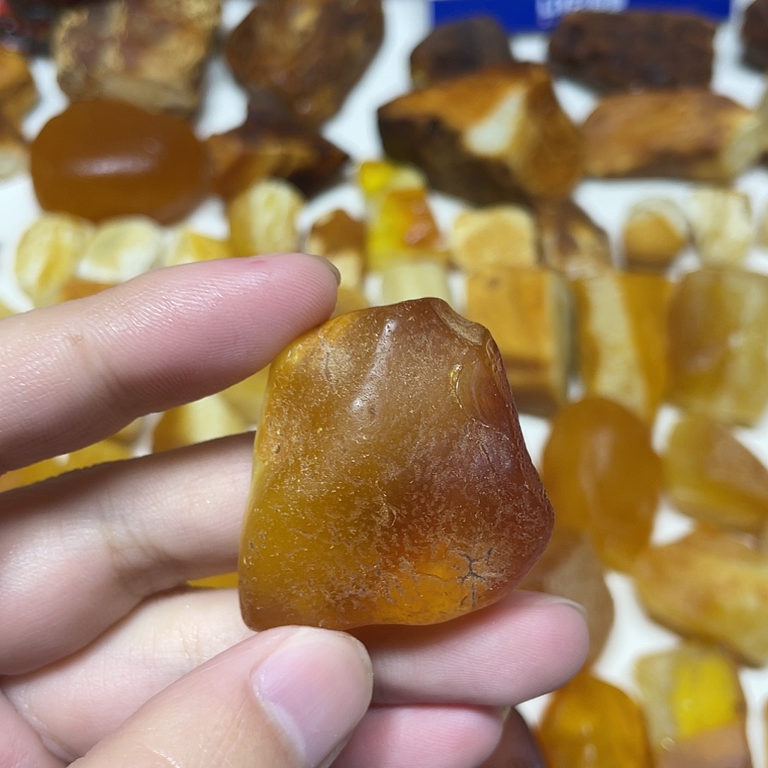 定制琥珀未镶嵌原矿琥珀