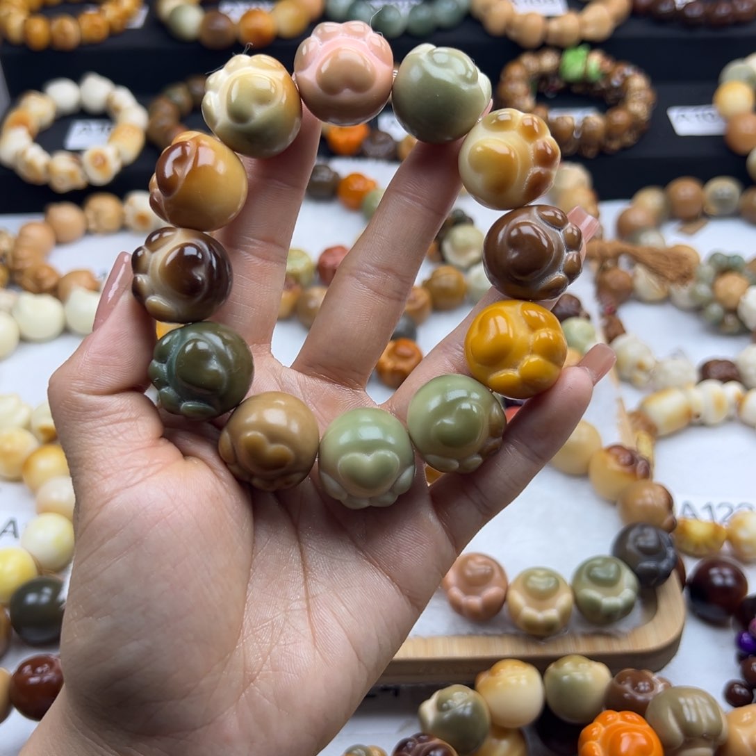 白玉菩提吊坠通货23