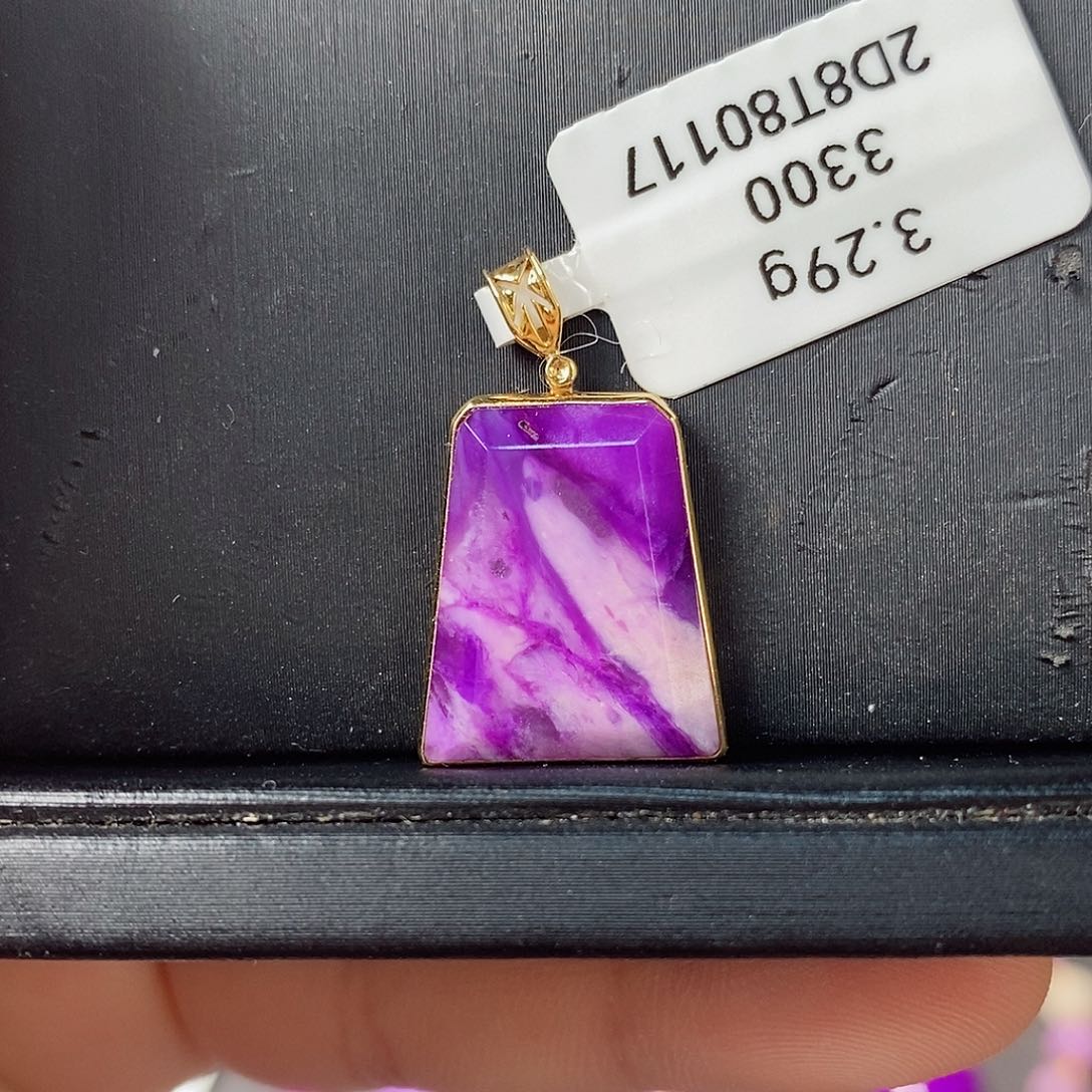 苏纪石（舒俱来）颈饰18K金镶嵌