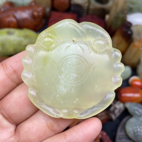 蛇纹石玉未镶嵌颈饰28