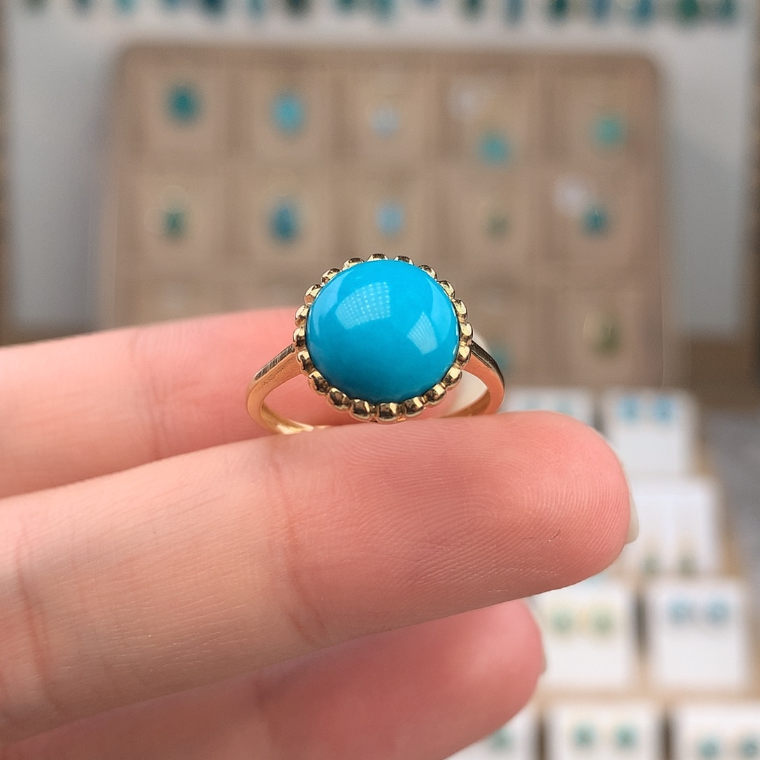 绿松石18K金镶嵌戒指