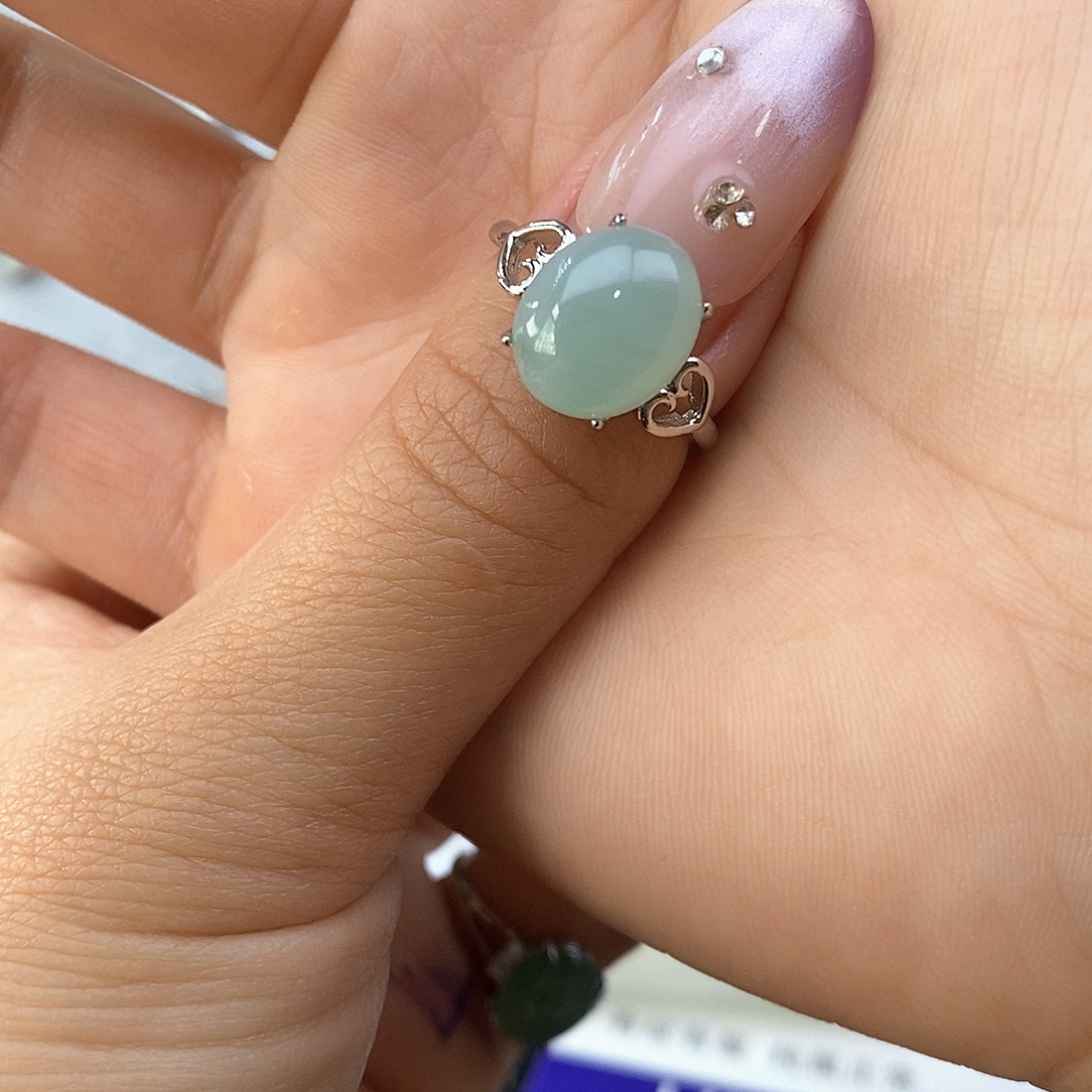 秋***芳翡翠未镶嵌戒指缅甸