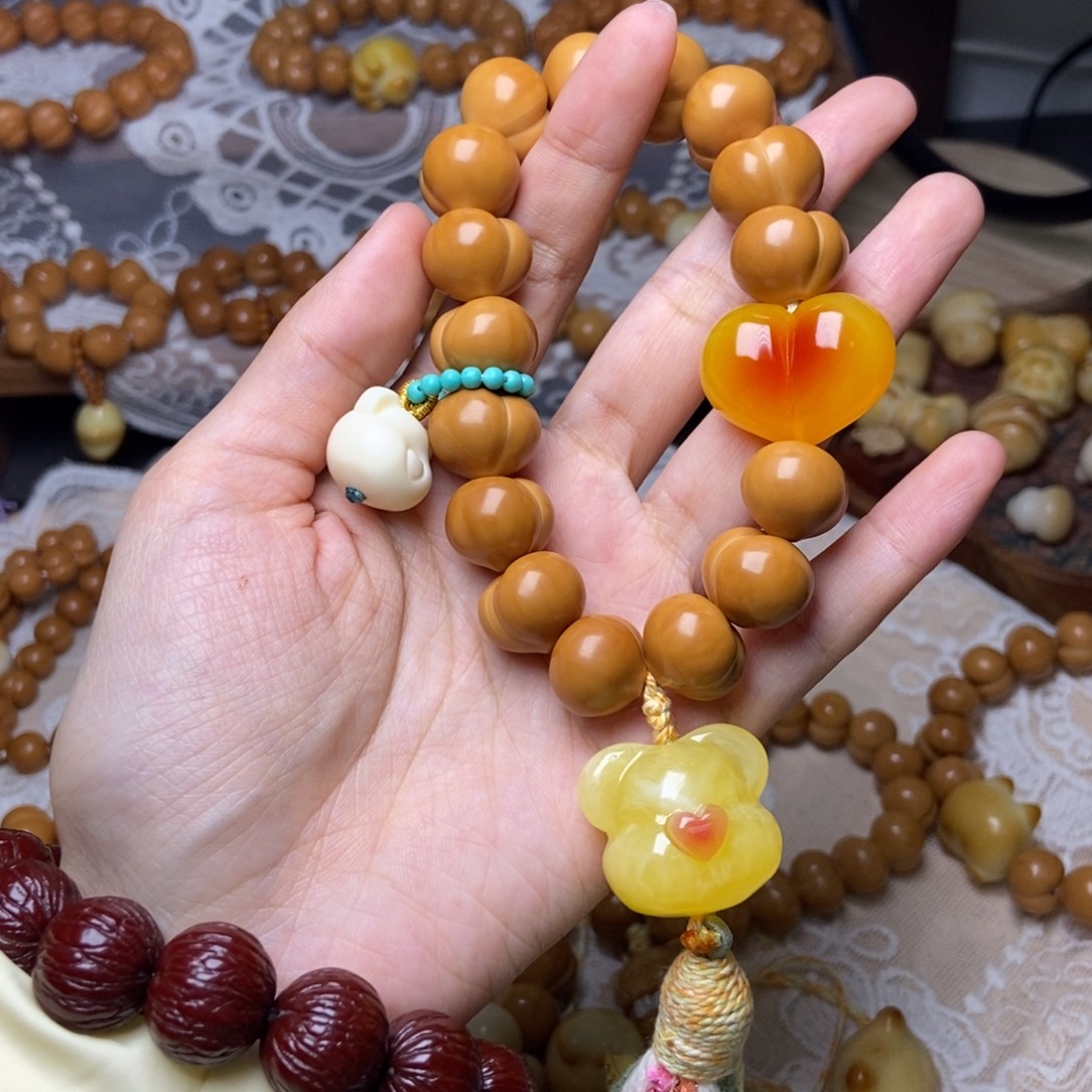 吊坠猴头核桃高定屁桃手持卡15