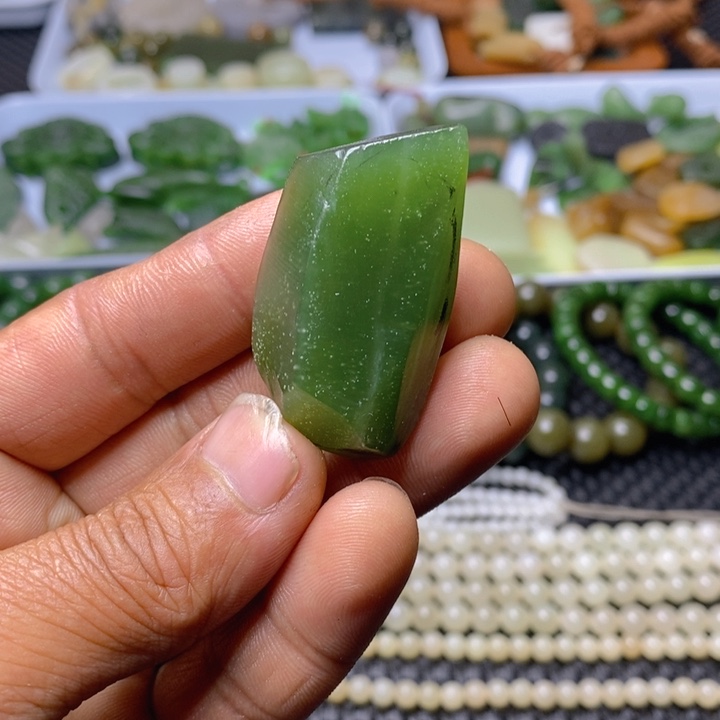 和田玉（糖玉）珠宝半成品未镶嵌