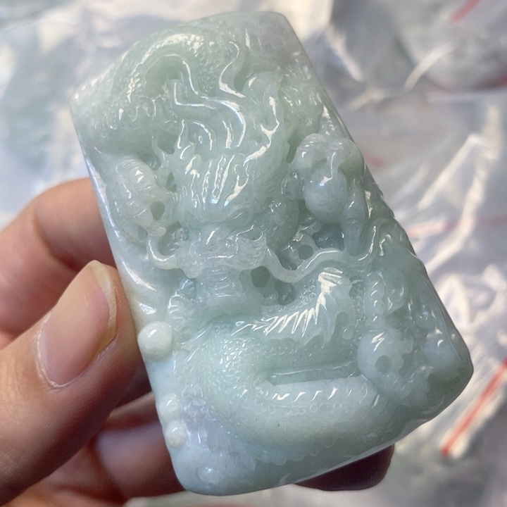 翡翠未镶嵌颈饰天然翡翠A货