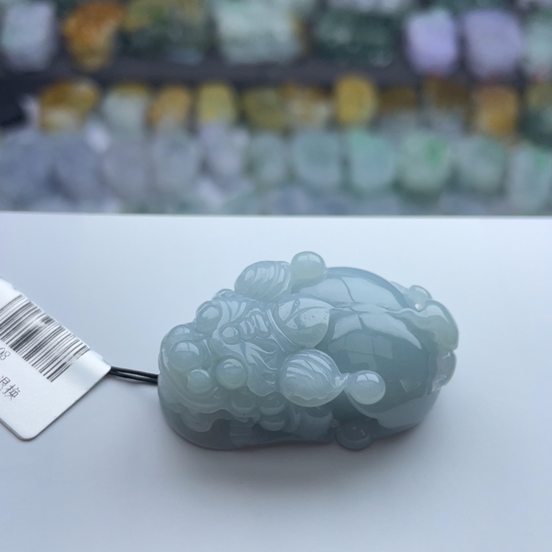 翡翠颈饰未镶嵌貔貅