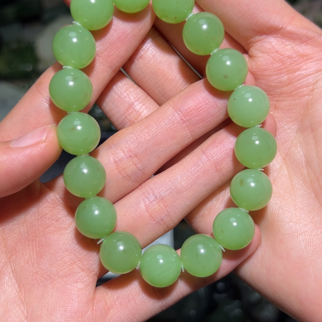 云***扬和田玉未镶嵌挂件