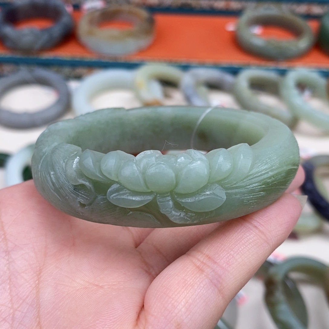 和田玉未镶嵌手镯56.4定制