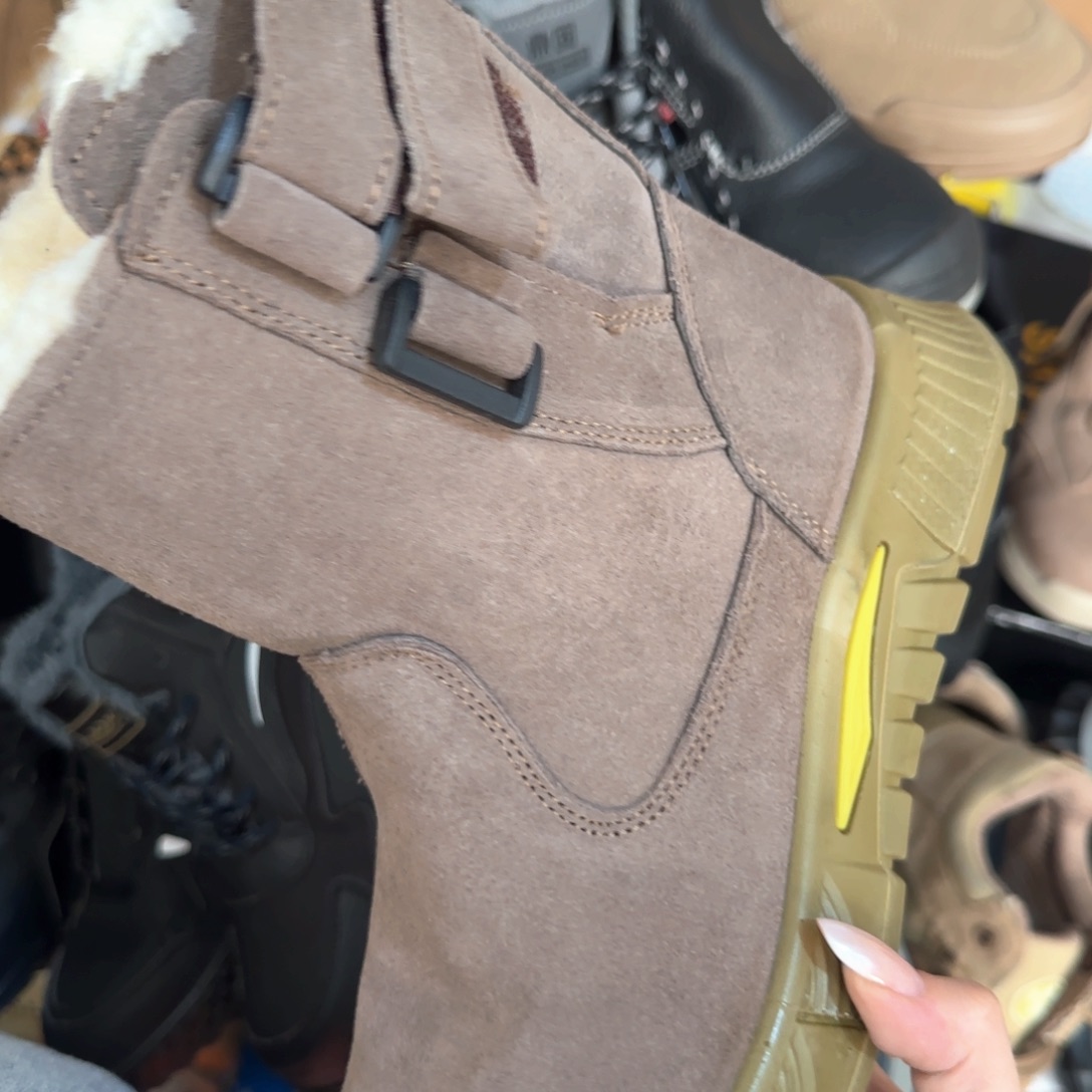 44码羊毛半靴防烫