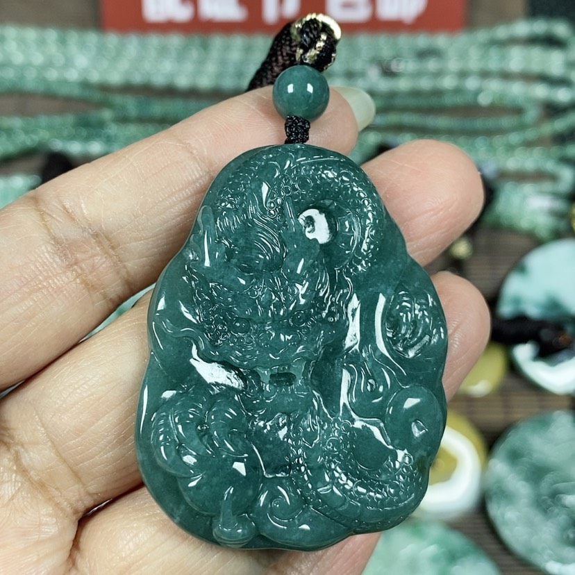 【闪购商品】翡翠颈饰未镶嵌玉吊坠翡翠玉随性龙牌