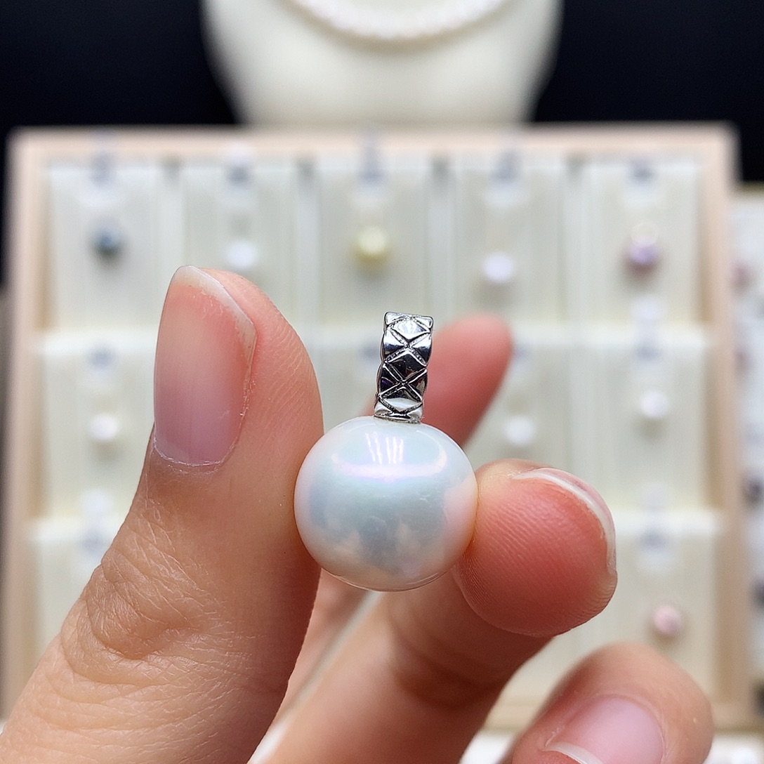 淡水珍珠颈饰合金