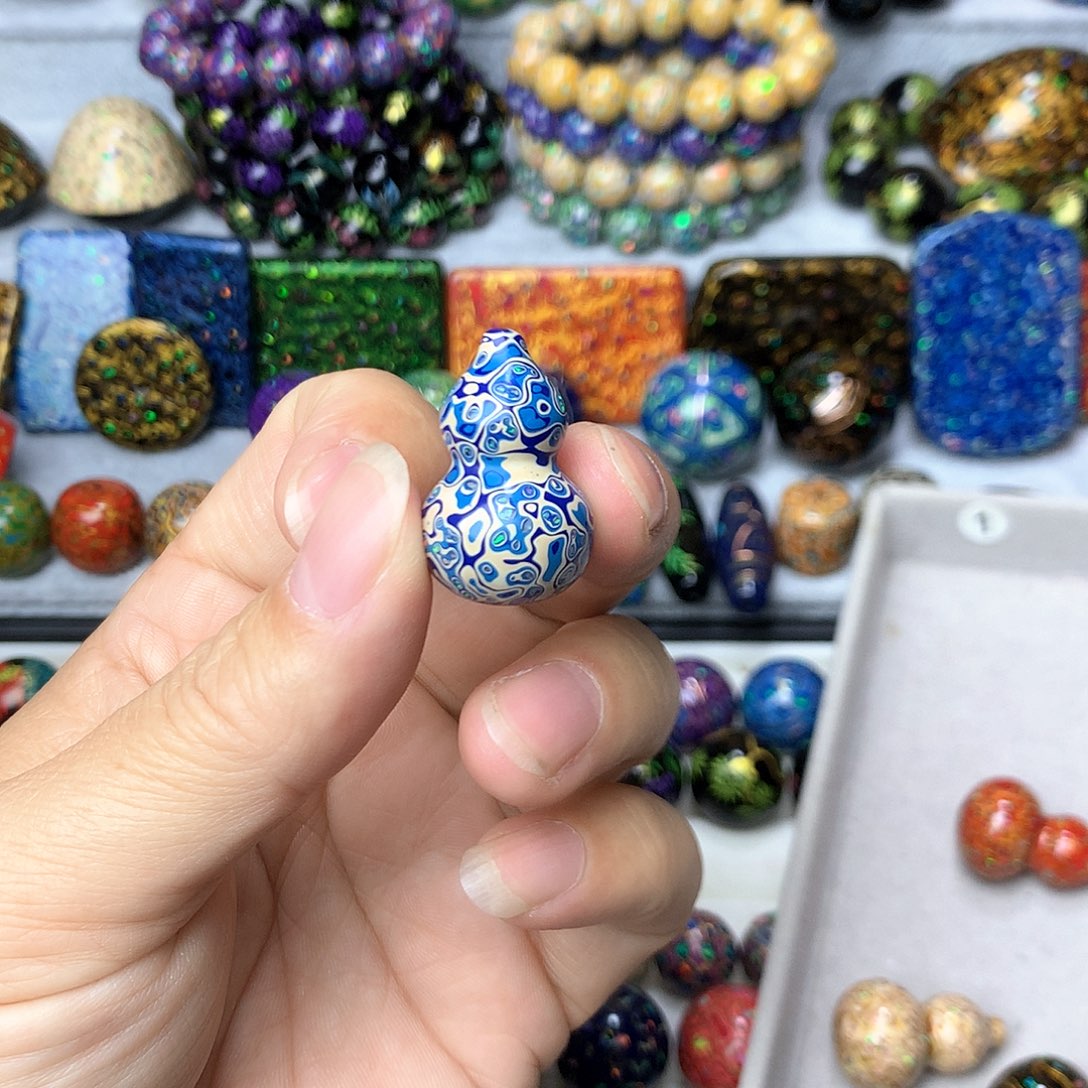 烟*?大漆欧珀小葫芦一颗