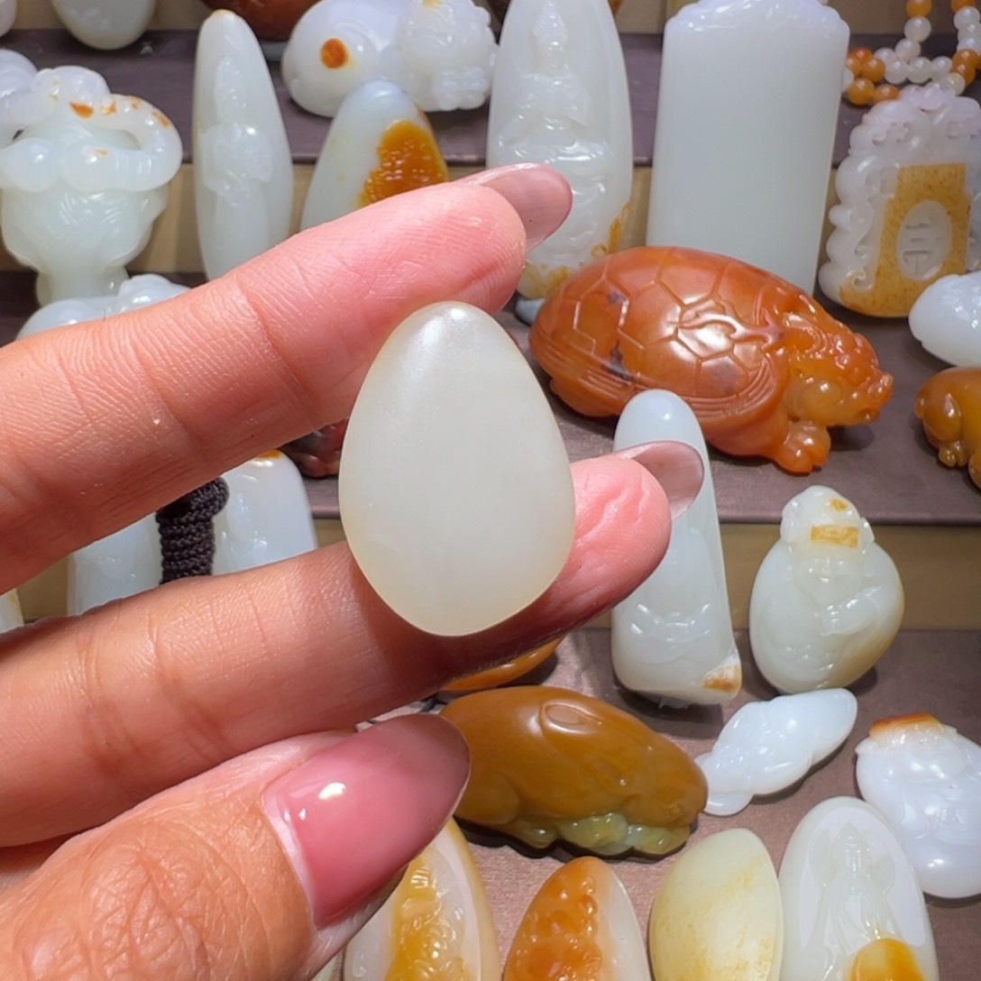 和田玉颈饰未镶嵌B****n