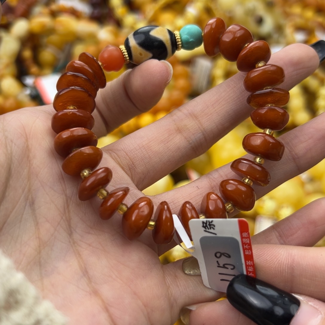 琥珀珠宝奇石未镶嵌