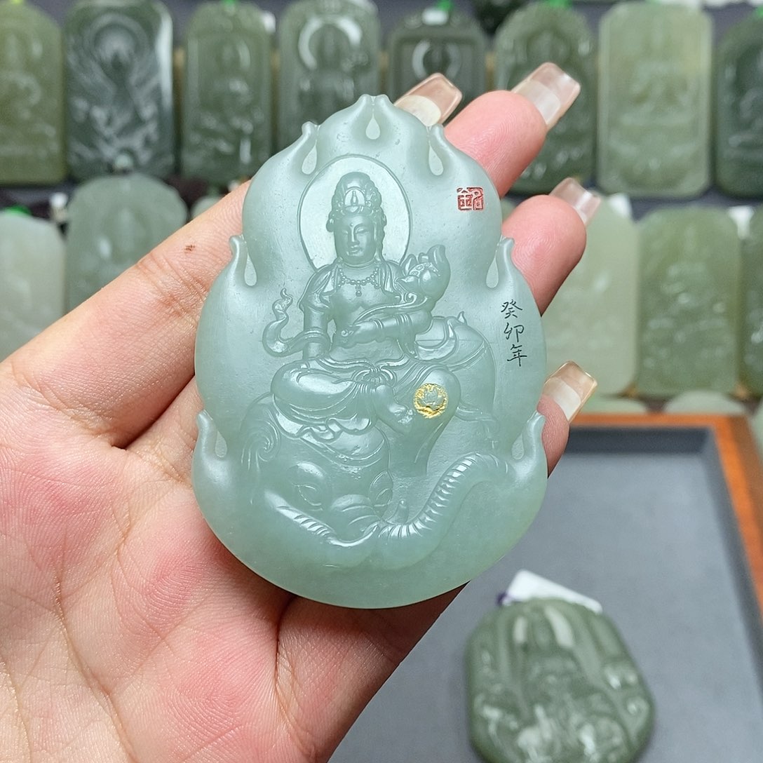 【闪购商品】和田玉颈饰未镶嵌一**风