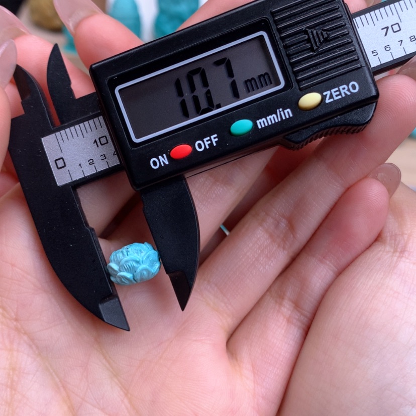 【闪购商品】绿松石雕刻未镶嵌