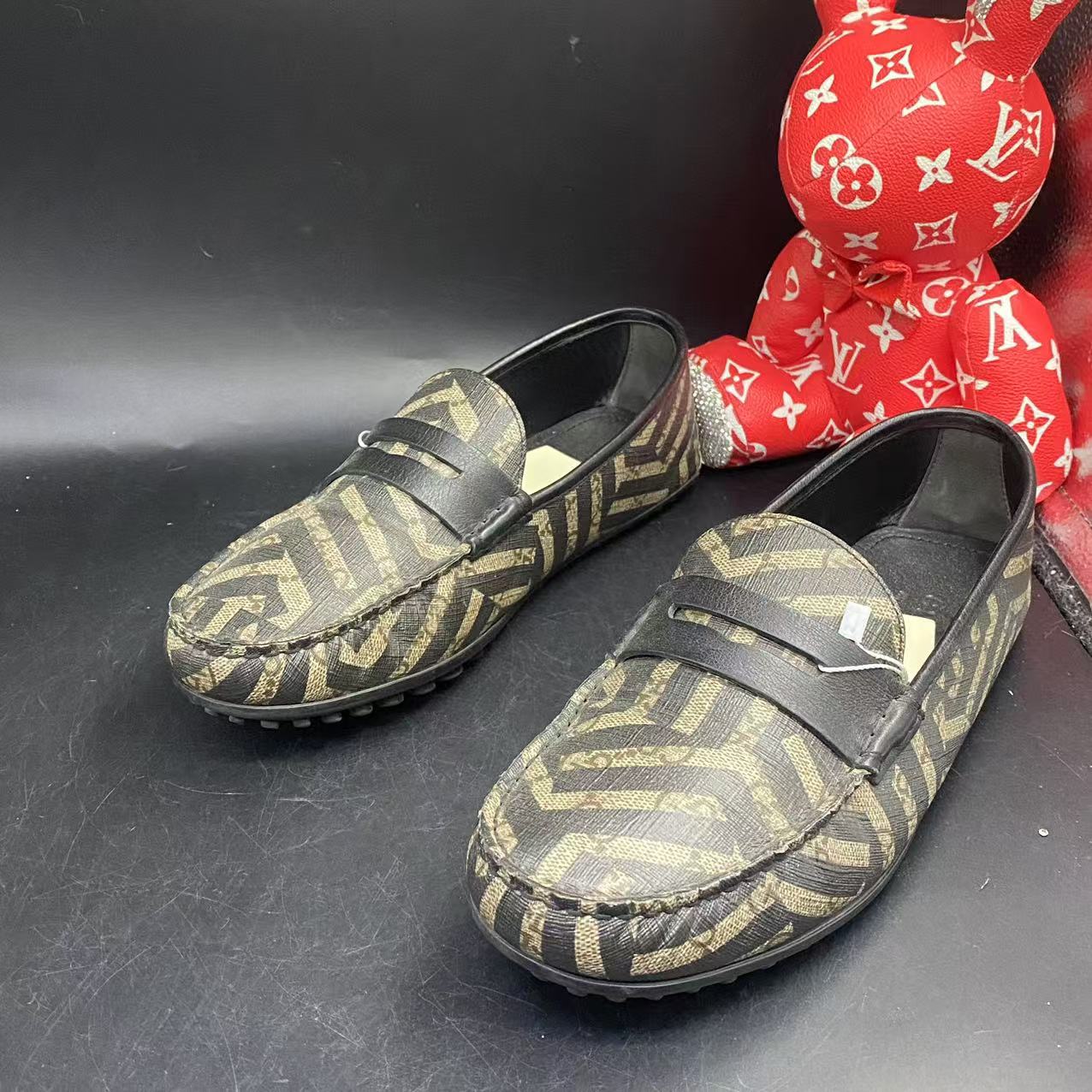 95新 GUCCI/古驰 【聚星甄选】黑棕色斑马纹豆豆鞋41欧码ddm1388