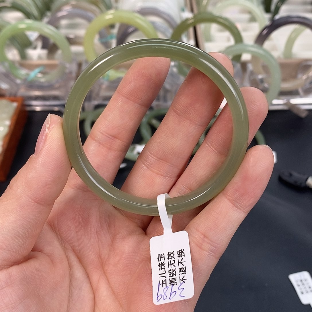 和田玉手镯未镶嵌54