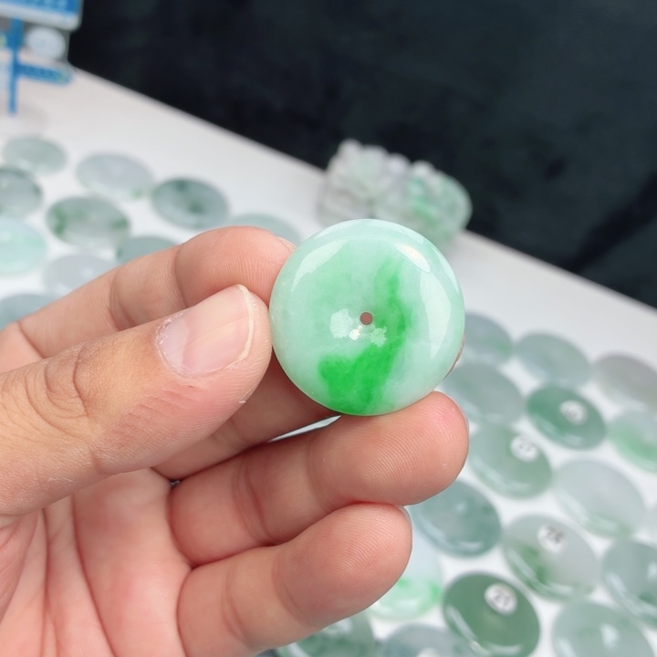 翡翠未镶嵌颈饰缅甸天然A货翡翠29.6-6.0