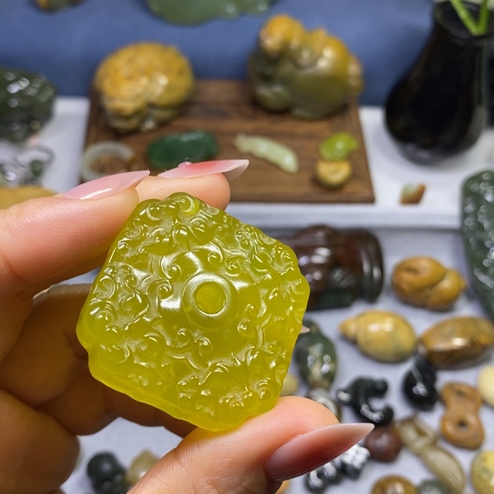 蛇纹石玉未镶嵌岫玉