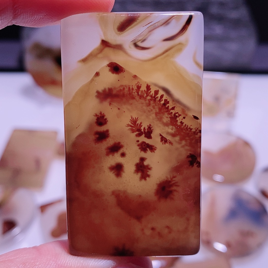 玛瑙/玉髓珠宝半成品未镶嵌日照金山