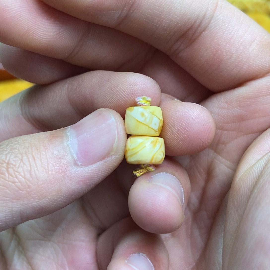 未镶嵌琥珀珠宝奇石