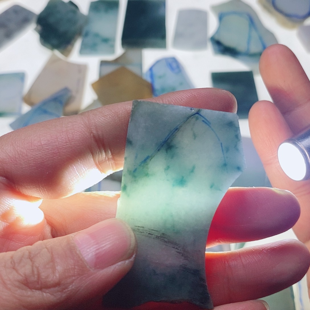 定制翡翠未镶嵌翡翠