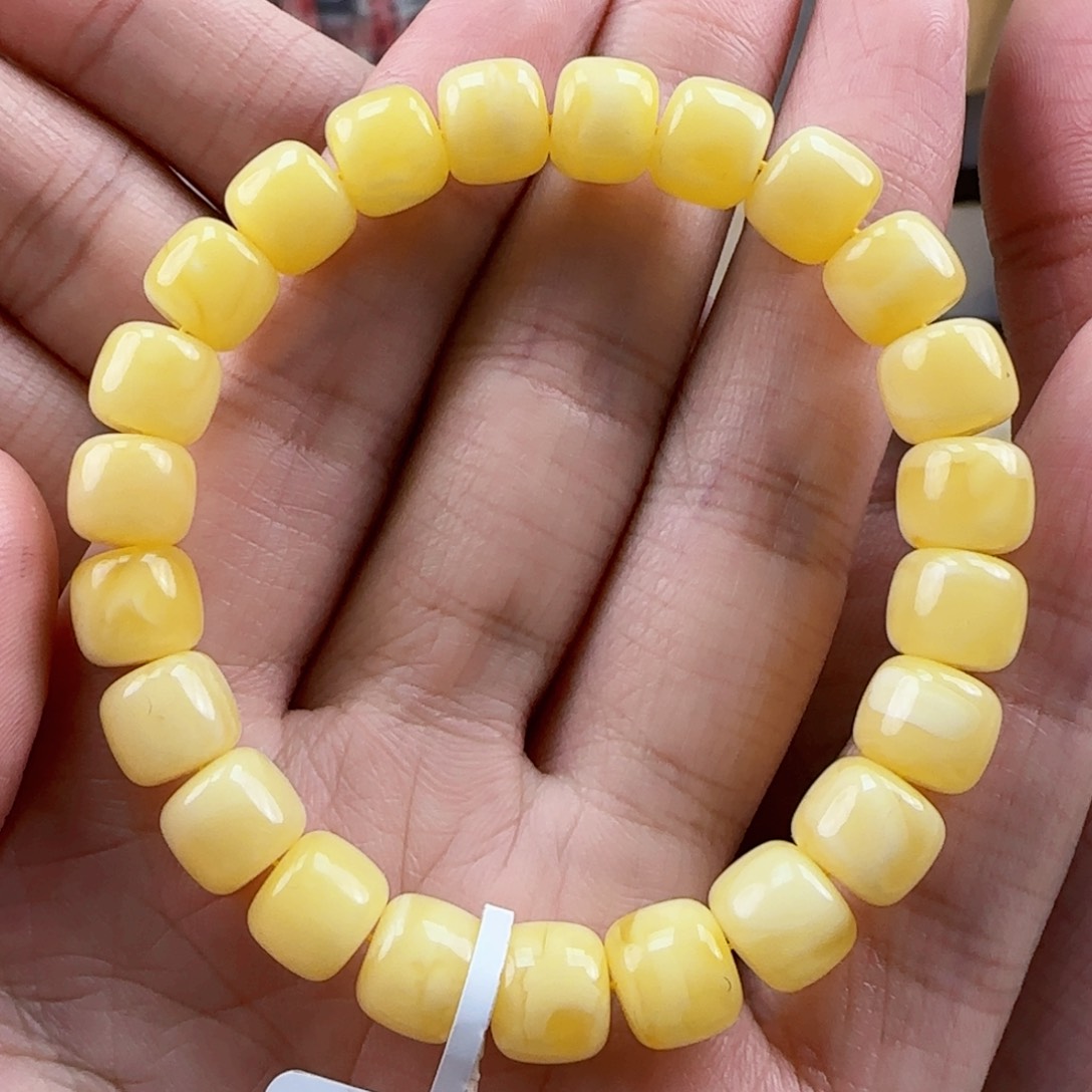 琥珀裸石未镶嵌蜜蜡