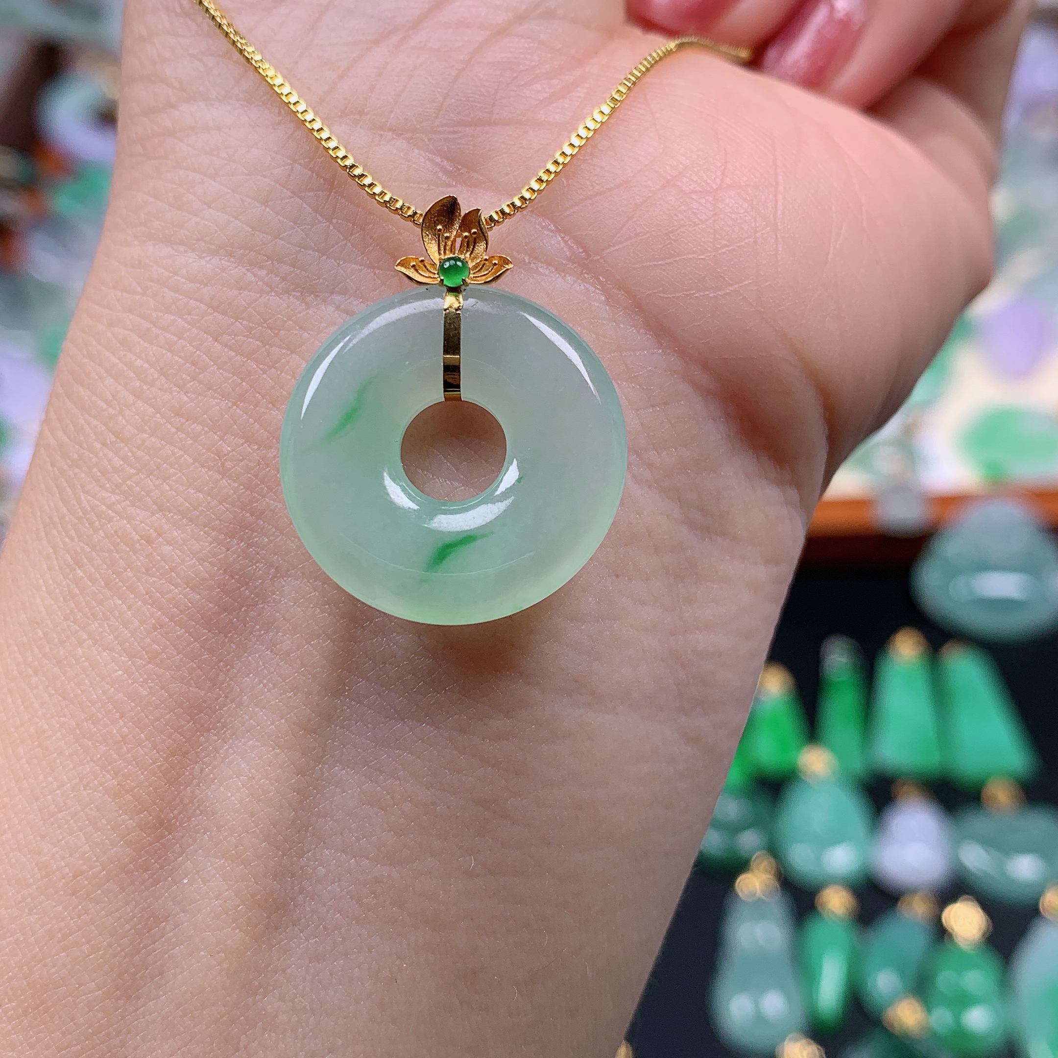 缅甸天然A货翡翠，冰晴飘花甜甜圈 编号457/1213尺20.7-3.5