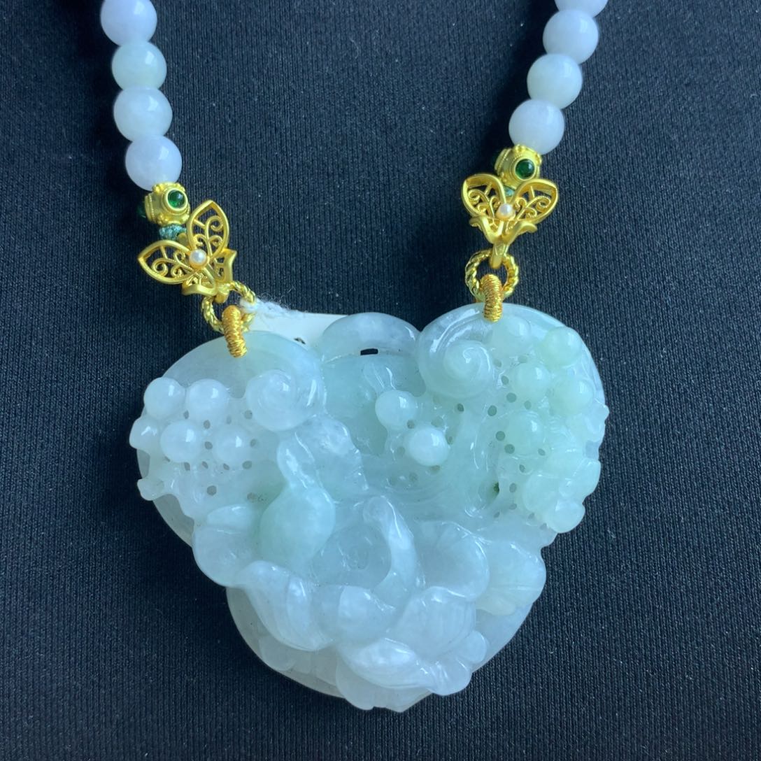 翡翠颈饰未镶嵌翡翠