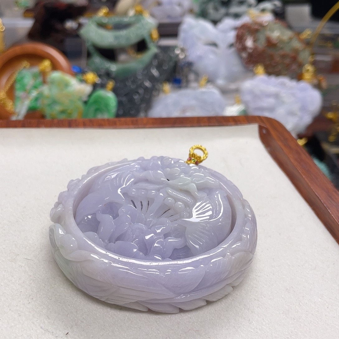 翡翠未镶嵌颈饰紫色套镯