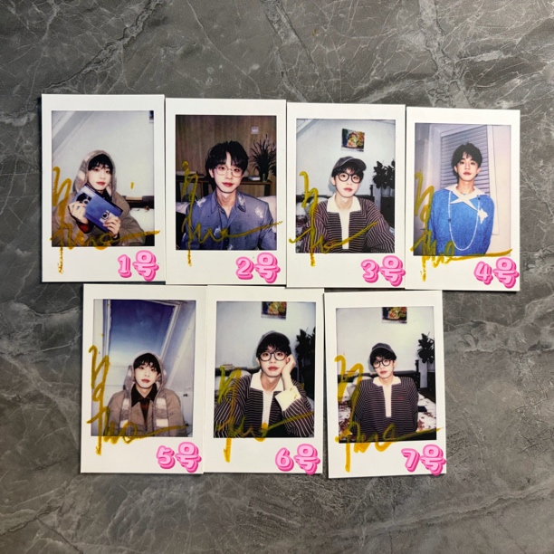 【官方正版】何运晨杂志apart杂志小卡 明星周边 爱豆小卡