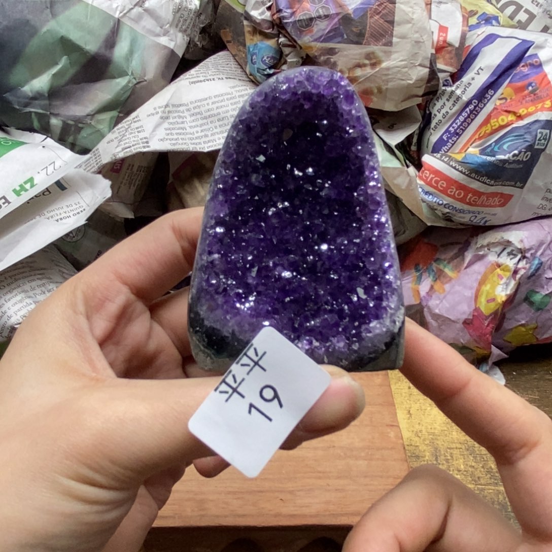 紫晶乌拉圭未镶嵌