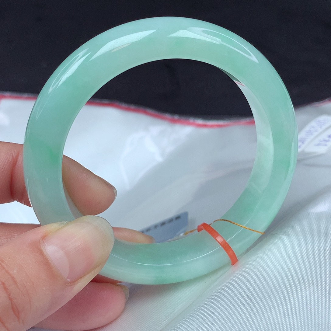 翡翠手镯未镶嵌54圈091