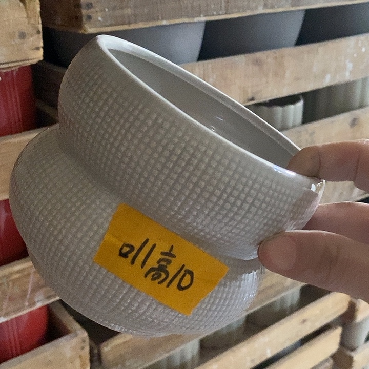 陶盆有孔 瑕疵针孔漏釉介意勿拍口 高