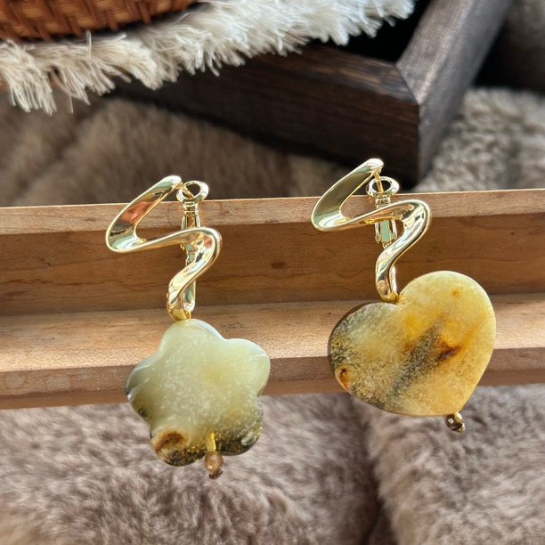 蜜蜡金沙大星星花爱心闪电欧版耳坠