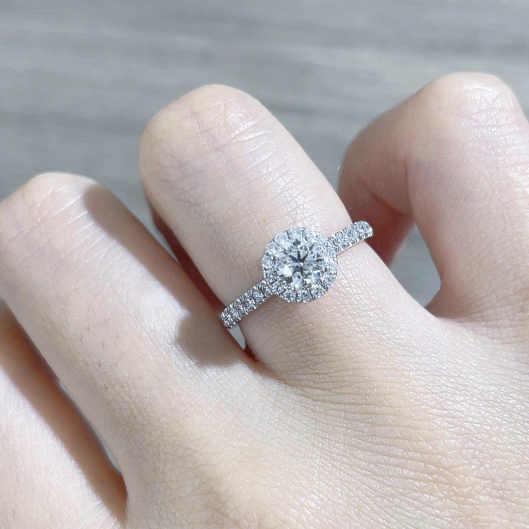 18K50分圆包天然钻石戒指婚戒