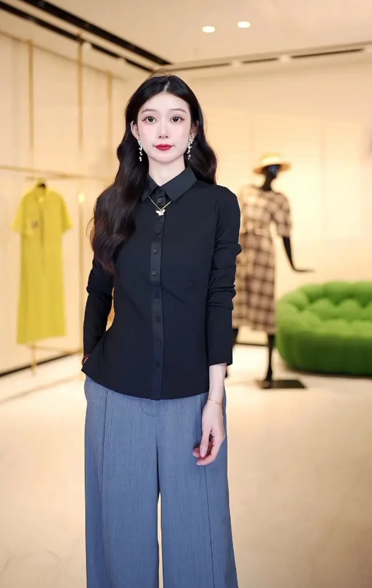 【商场同款】2025秋季新款修身显瘦黑色长袖衬衫女打底衬衣530128