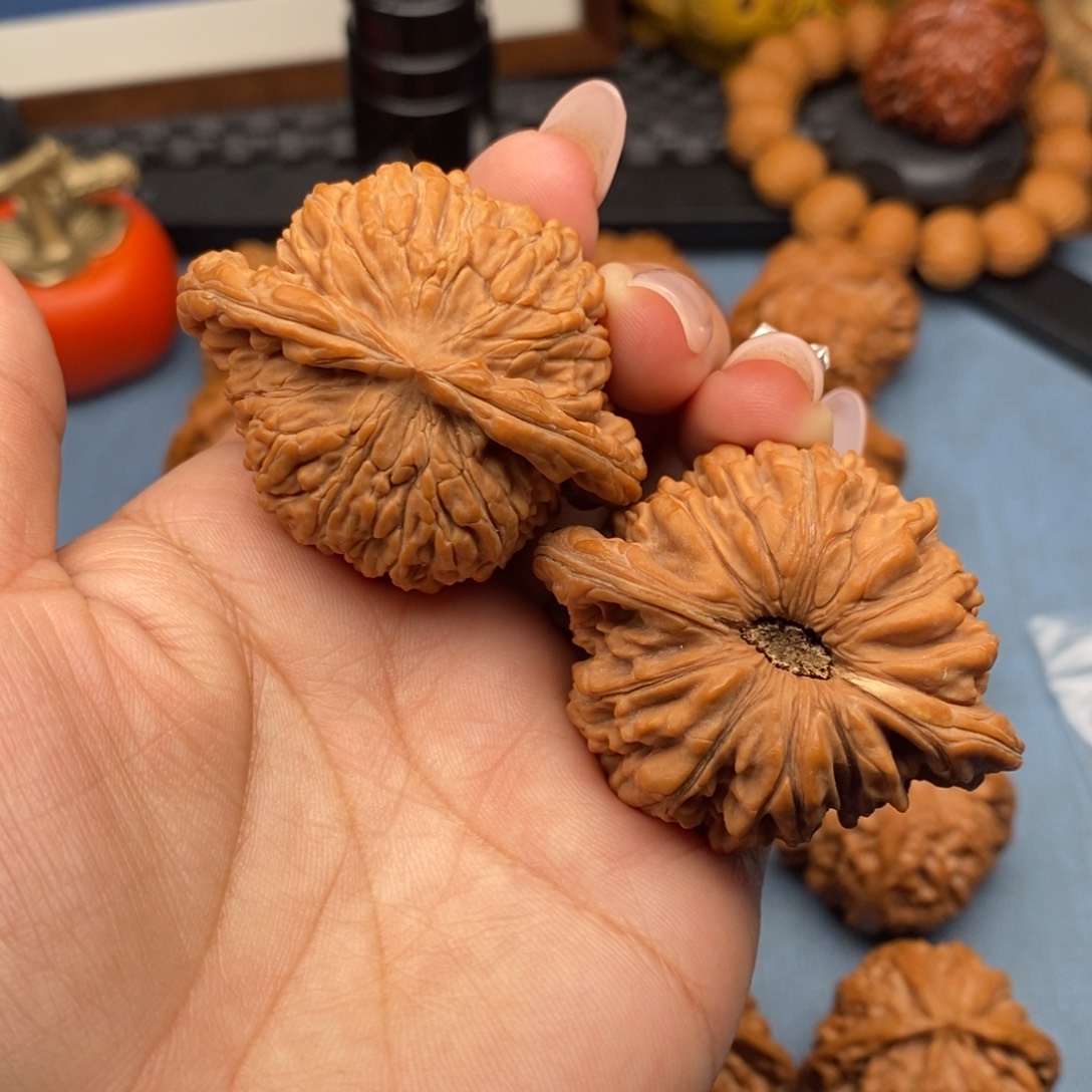 文玩核桃把件全品四座楼49➕