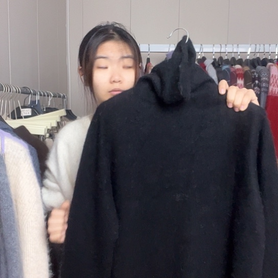 黑色堆堆打底105上衣