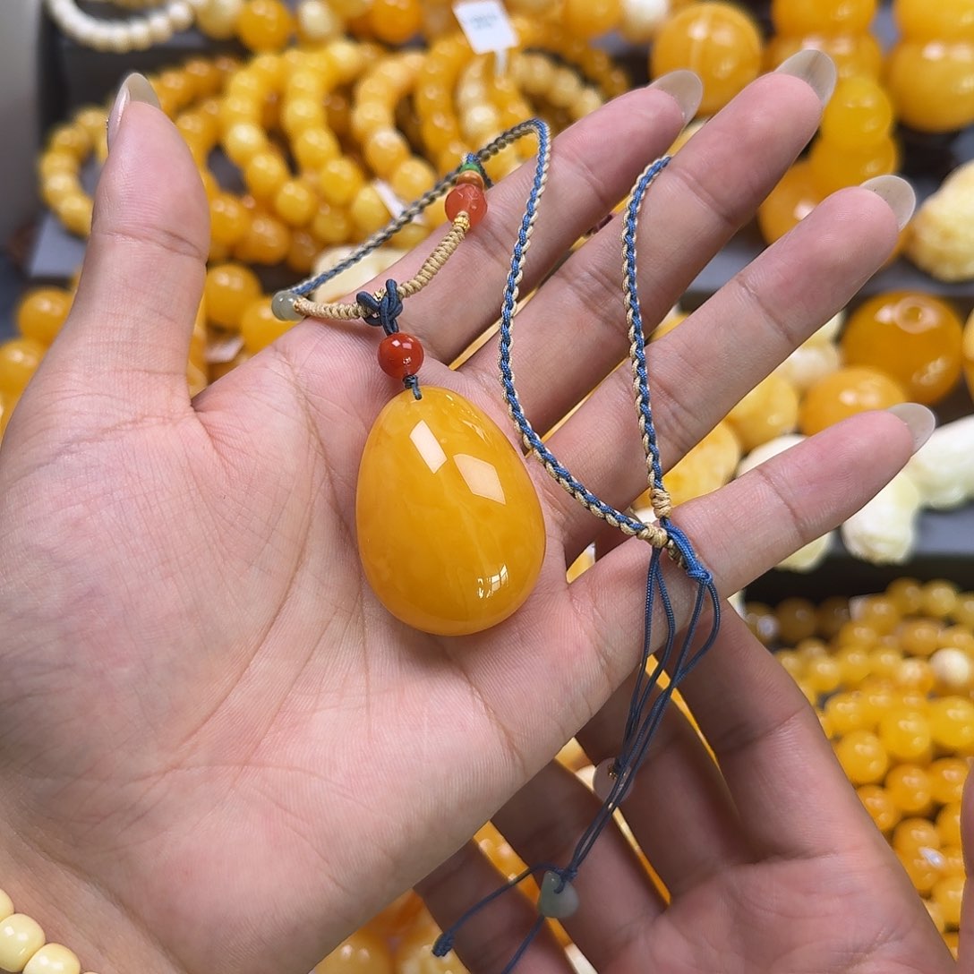 未镶嵌琥珀珠宝奇石水滴