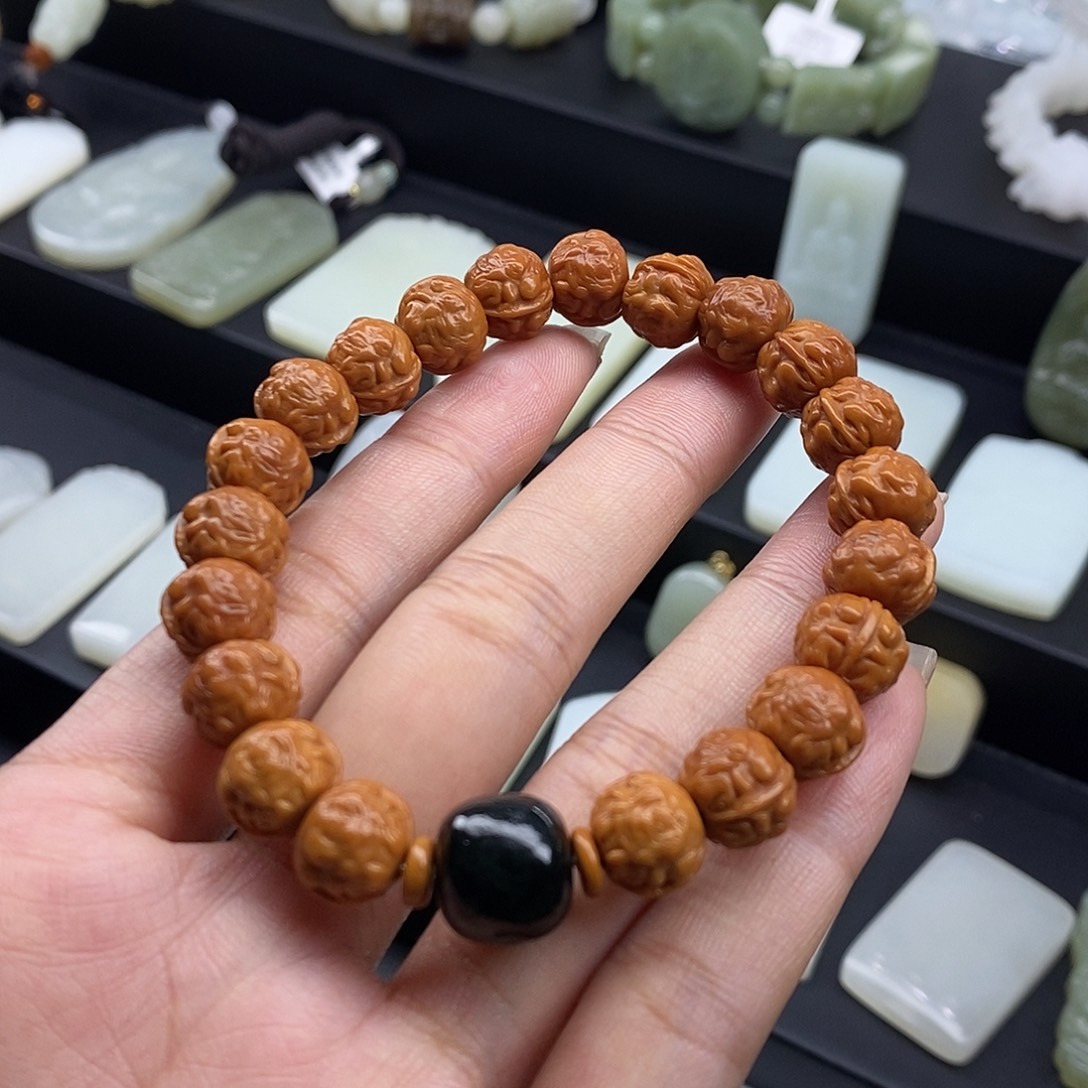 和田玉未镶嵌手串