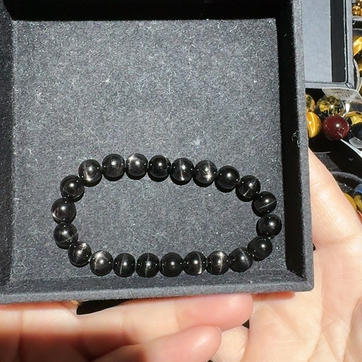 可***娃金运石8.7mm辉石未镶嵌