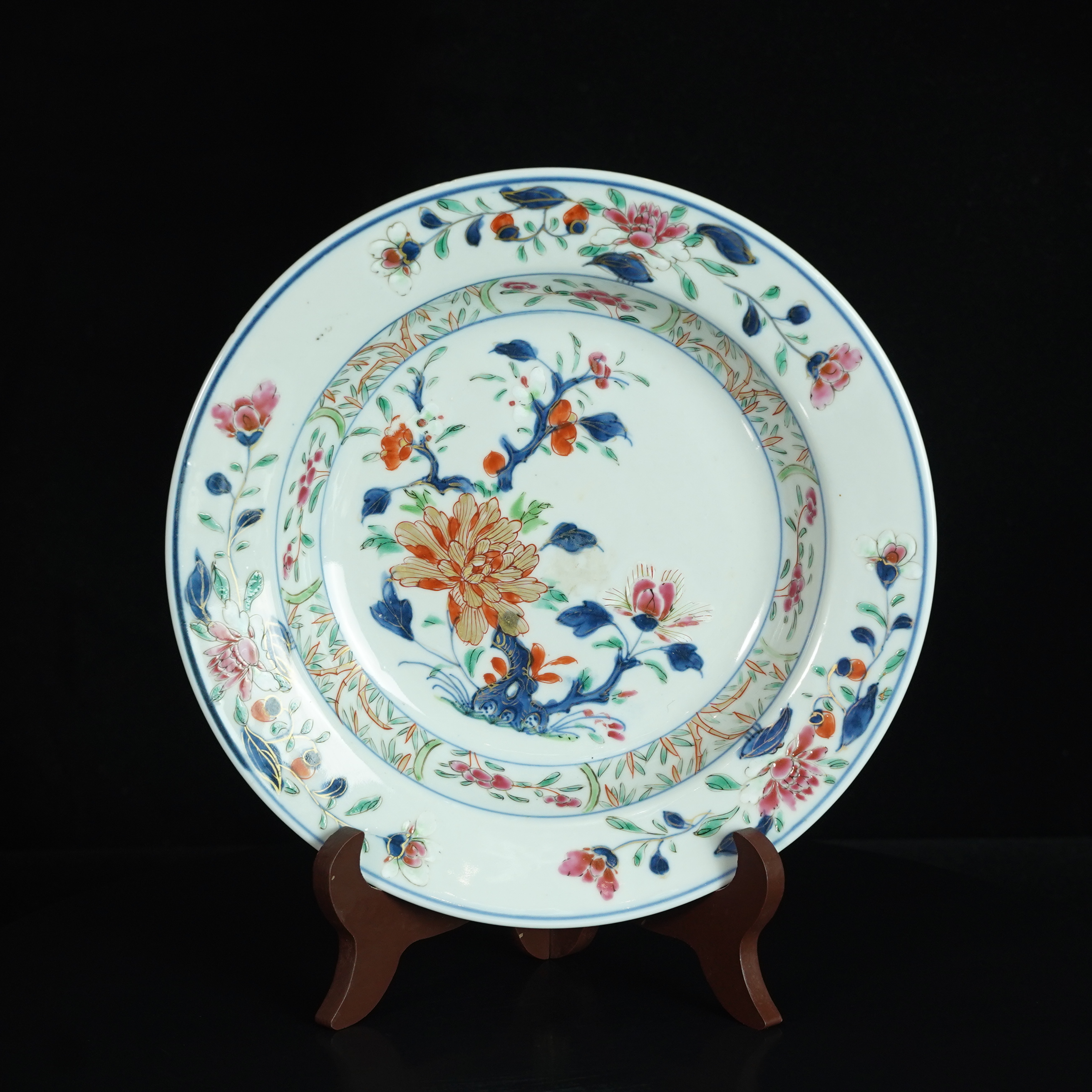 LABC250216012【十竹斋】清乾隆青花粉彩洞石牡丹描金盘