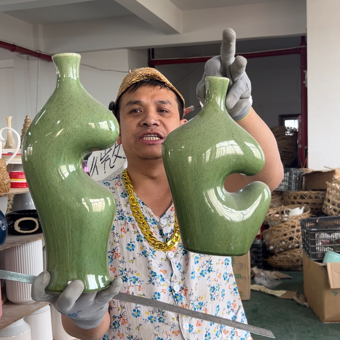 摆件142 号高中低温陶瓷工艺瓶（部分微瑕）