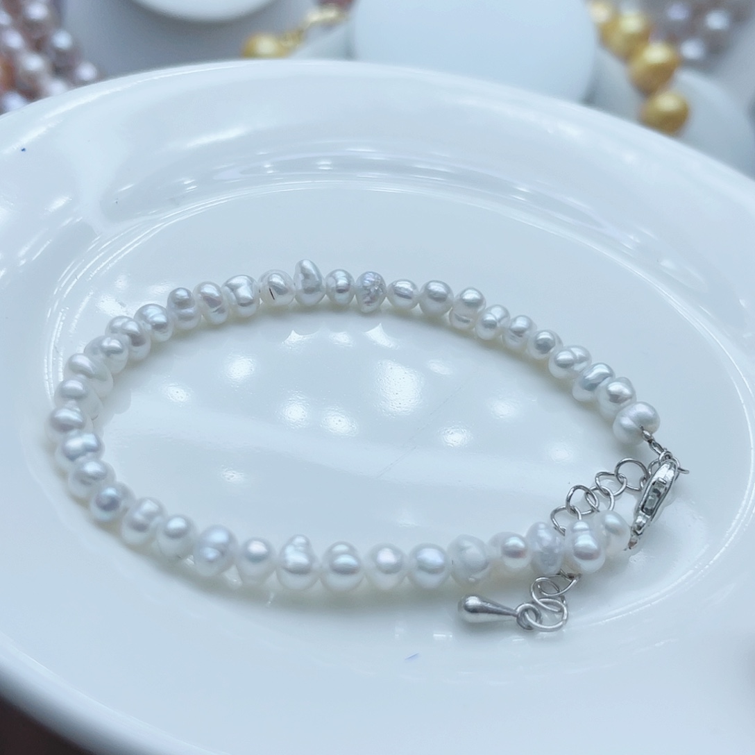 淡水珍珠颈饰钛钢